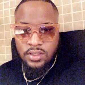 Meet your Posher, Brady